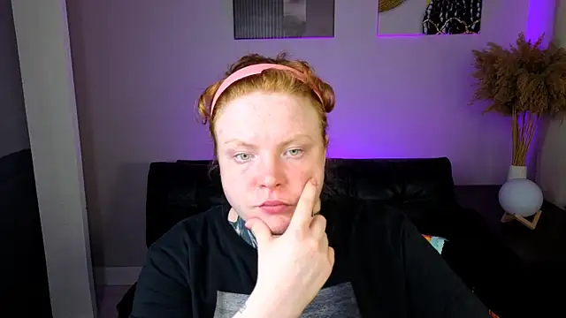 Cassie xKiss online show from July 2026 08:22:02 PM