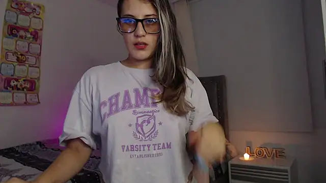 Giia paiige18 online show from March 2025 02:16:02 AM