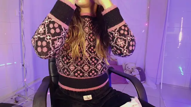 Giia paiige18 online show from October 2025 12:19:02 AM