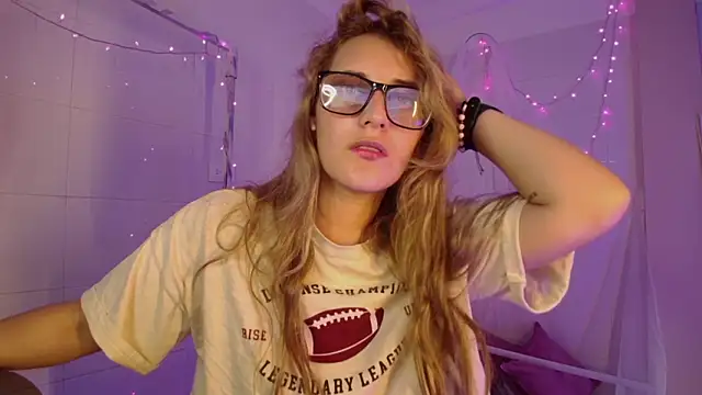 Giia paiige18 online show from February 2026 10:37:02 PM