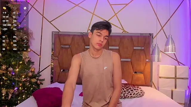 Gerony  online show from December 2024 04:34:02 AM