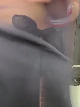 Snapshot of Cute-Russian chatting on February 2025 05:40:02 AM Cute-Russian online show from February 2025 05:40:02 AM