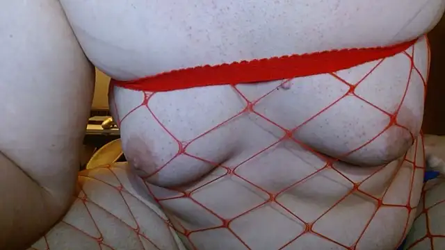 Snapshot of cosmicjones chatting on December 2024 02:47:02 PM cosmicjones online show from December 2024 02:47:02 PM