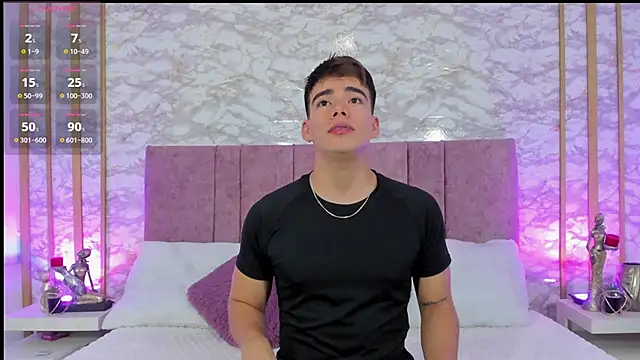 its liam18 online show from December 2024 11:57:01 PM