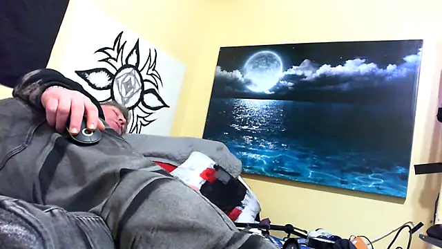 Snapshot of Mic_Oxinner chatting on March 2026 10:00:01 AM Mic Oxinner online show from March 2026 10:00:01 AM