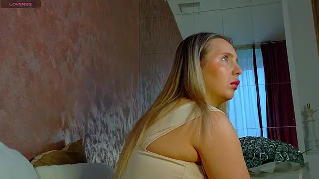 lexy a online show from April 2026 04:21:02 AM