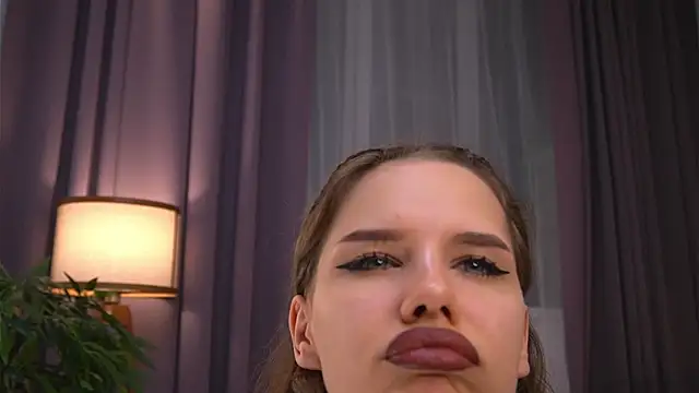 Snapshot of Elation_Evy chatting on November 2025 01:26:02 AM Elation Evy online show from November 2025 01:26:02 AM