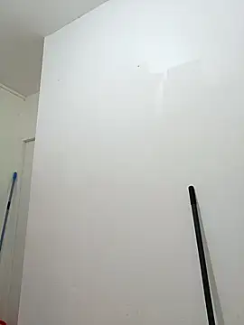 Snapshot of Mickael19 chatting on November 2025 07:32:01 AM Mickael19 online show from November 2025 07:32:01 AM