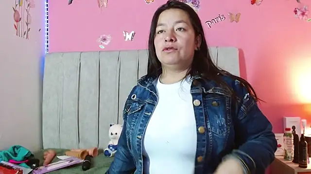 Snapshot of monickhot303av chatting on September 2025 05:20:01 AM monickhot303av online show from September 2025 05:20:01 AM