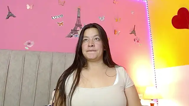 Snapshot of monickhot303av chatting on October 2025 03:26:02 AM monickhot303av online show from October 2025 03:26:02 AM