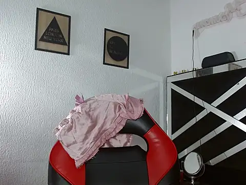 Snapshot of elizabeth_mature23 chatting on April 2026 01:06:02 PM elizabeth mature23 online show from April 2026 01:06:02 PM