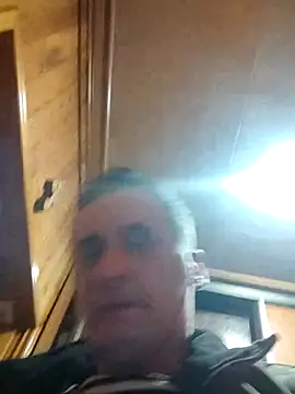 Snapshot of Viause_Kentauelle chatting on February 2025 08:44:02 AM Viause Kentauelle online show from February 2025 08:44:02 AM