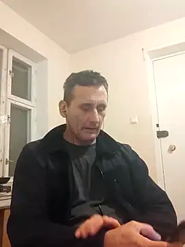 Snapshot of Viause_Kentauelle chatting on February 2025 07:43:02 PM Viause Kentauelle online show from February 2025 07:43:02 PM