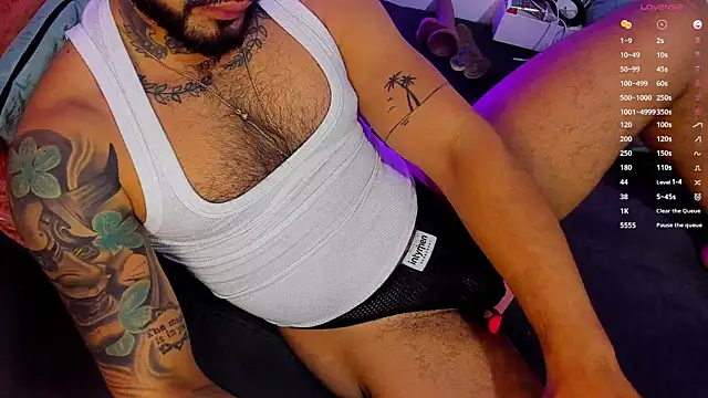 Snapshot of mikemulerr chatting on March 2026 11:00:02 PM mikemulerr online show from March 2026 11:00:02 PM