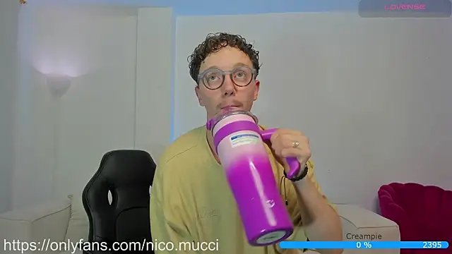 Snapshot of niico_18 chatting on January 2025 05:52:02 AM niico 18 online show from January 2025 05:52:02 AM