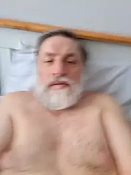 Outdoorsexlover online show from March 2026 09:05:01 AM