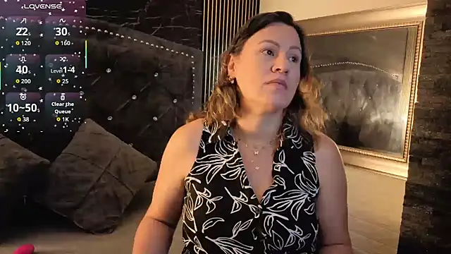 Snapshot of charlotte__G chatting on November 2025 11:07:01 AM charlotte G online show from November 2025 11:07:01 AM