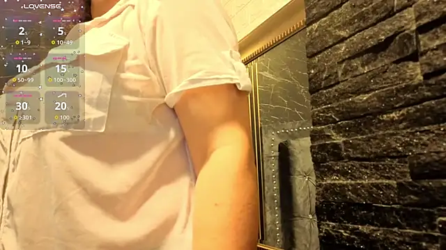 Snapshot of charlotte__G chatting on November 2025 10:43:02 AM charlotte G online show from November 2025 10:43:02 AM