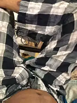 Snapshot of Zeuhorny chatting on September 2025 07:36:01 PM Zeuhorny online show from September 2025 07:36:01 PM