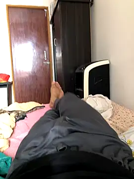 Snapshot of Zeuhorny chatting on September 2025 09:24:01 AM Zeuhorny online show from September 2025 09:24:01 AM