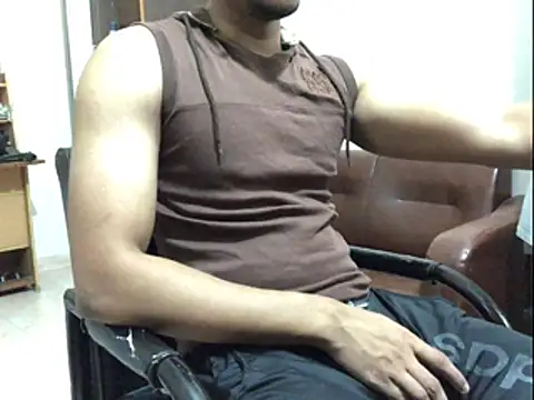 Zeuhorny online show from December 2025 12:23:02 PM