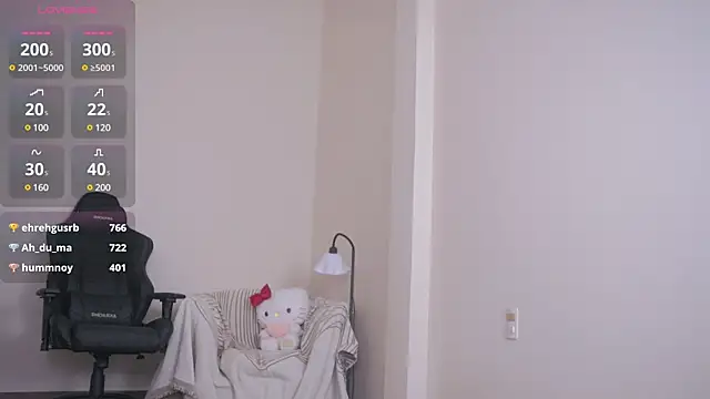 Miuzxc online show from December 2024 05:11:01 PM