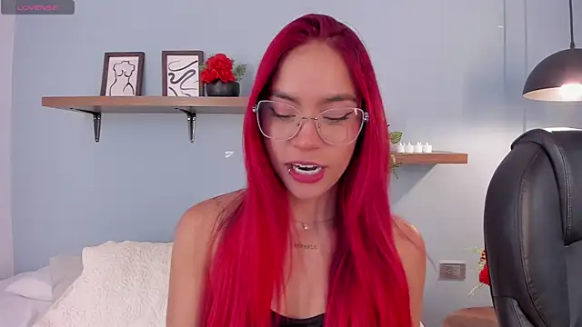 Scarlett Morgan  online show from March 2025 08:16:02 PM