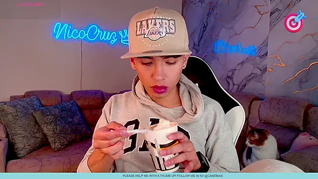 Niico Cruz online show from February 2026 10:33:01 PM