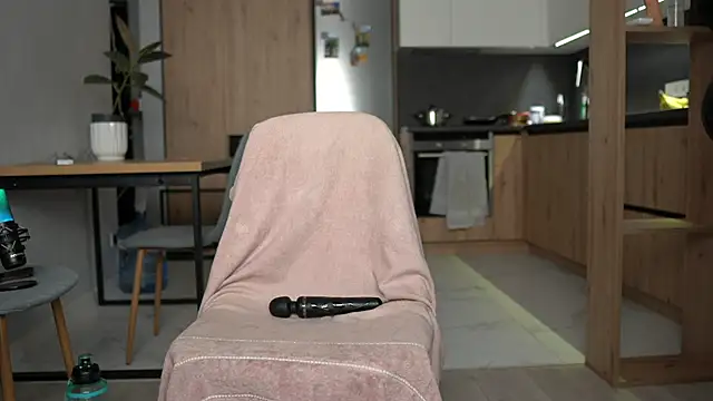 Nikita Karma online show from March 2026 05:08:01 PM