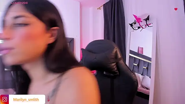 MarilynSmIith online show from November 2025 12:56:01 PM