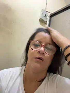 Snapshot of lallanaBigAss chatting on April 2026 12:12:01 AM lallanaBigAss online show from April 2026 12:12:01 AM