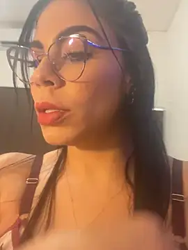 valecruz903 online show from September 2025 02:28:01 PM