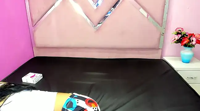 IsisRouse online show from February 2025 02:29:01 AM