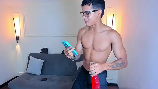 Paradise boy s online show from September 2025 11:17:01 PM