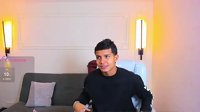 Paradise boy s online show from April 2026 02:43:01 PM