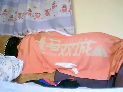 Snapshot of 69Hot_Tiny chatting on September 2025 06:52:01 PM 69Hot Tiny online show from September 2025 06:52:01 PM