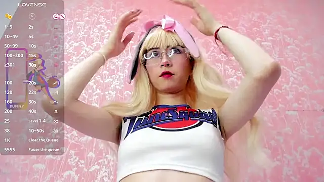 Snapshot of NEZUKO_MITSURI chatting on April 2026 04:30:02 PM NEZUKO MITSURI online show from April 2026 04:30:02 PM