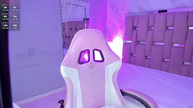 Snapshot of ThanaSaadi chatting on December 2025 05:02:02 AM ThanaSaadi online show from December 2025 05:02:02 AM