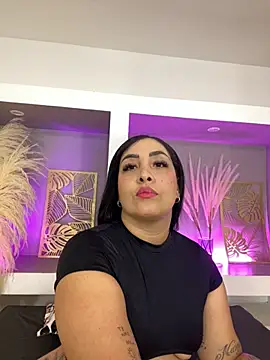 Snapshot of Sheeryl__ chatting on April 2026 05:19:08 AM Sheeryl online show from April 2026 05:19:08 AM