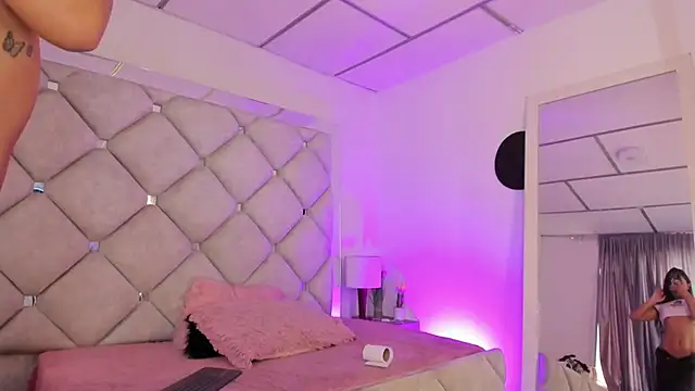 alessiaferry online show from February 2026 05:11:01 PM