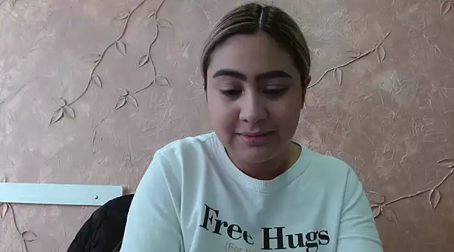 Snapshot of Miabonnett_ chatting on February 2025 01:08:02 PM Miabonnett online show from February 2025 01:08:02 PM