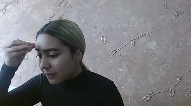 Snapshot of Miabonnett_ chatting on February 2025 01:01:01 PM Miabonnett online show from February 2025 01:01:01 PM