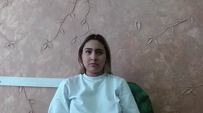 Snapshot of Miabonnett_ chatting on March 2025 06:12:01 PM Miabonnett online show from March 2025 06:12:01 PM