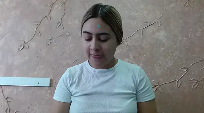 Snapshot of Miabonnett_ chatting on March 2025 12:09:01 PM Miabonnett online show from March 2025 12:09:01 PM