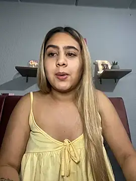 Snapshot of Miabonnett_ chatting on March 2025 10:15:02 PM Miabonnett online show from March 2025 10:15:02 PM