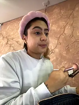 Snapshot of Miabonnett_ chatting on October 2025 12:14:02 PM Miabonnett online show from October 2025 12:14:02 PM