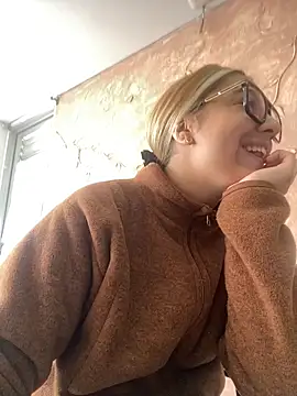 Snapshot of Miabonnett_ chatting on November 2025 12:06:02 PM Miabonnett online show from November 2025 12:06:02 PM