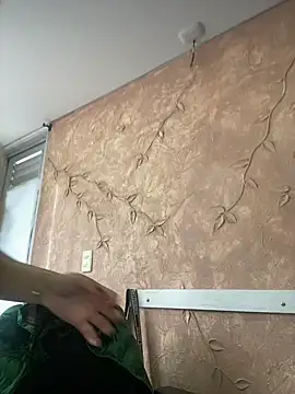 Snapshot of Miabonnett_ chatting on November 2025 12:17:01 PM Miabonnett online show from November 2025 12:17:01 PM