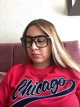 Miabonnett  online show from July 2026 03:18:01 PM