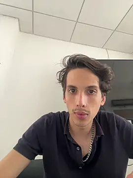 Snapshot of CamiloXx04 chatting on February 2026 09:36:02 PM CamiloXx04 online show from February 2026 09:36:02 PM